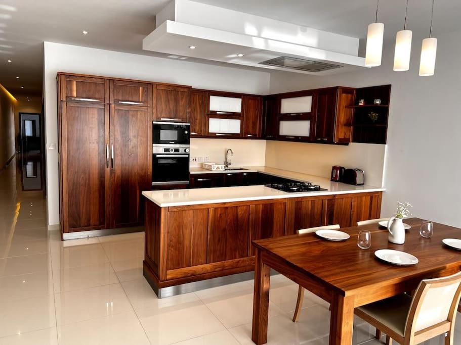 Viewline Seaview Modern 3 Bedroom Apartment Марсашлокк Экстерьер фото